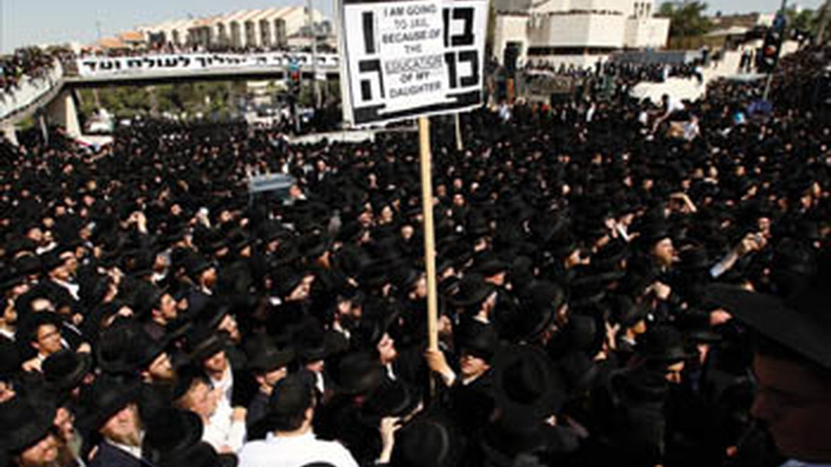 Los judíos ultraortodoxos toman las calles de Jerusalén contra una sentencia judicial
