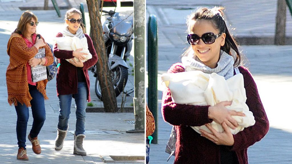 La madre de Julia ha venido de Argentina por el nacimento de su nieta