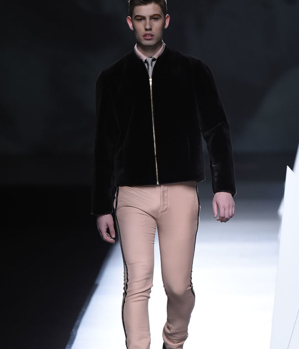 Tejidos cálidos y ligeros para una colección elegante