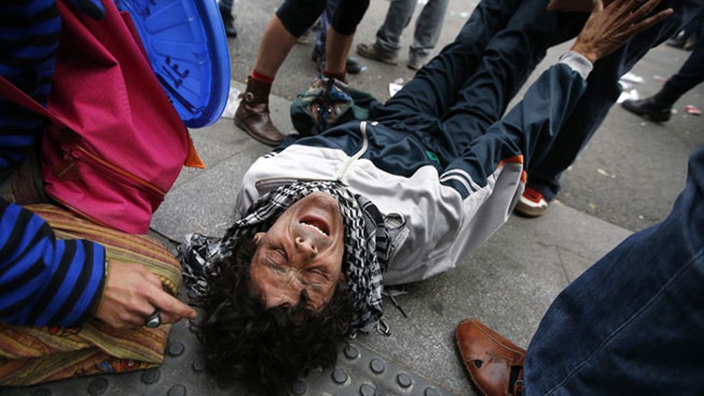 Cargas policiales en los alrededores del Congreso