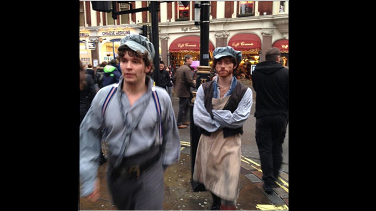 'Los Miserables' invaden por sorpresa las calles de Londres