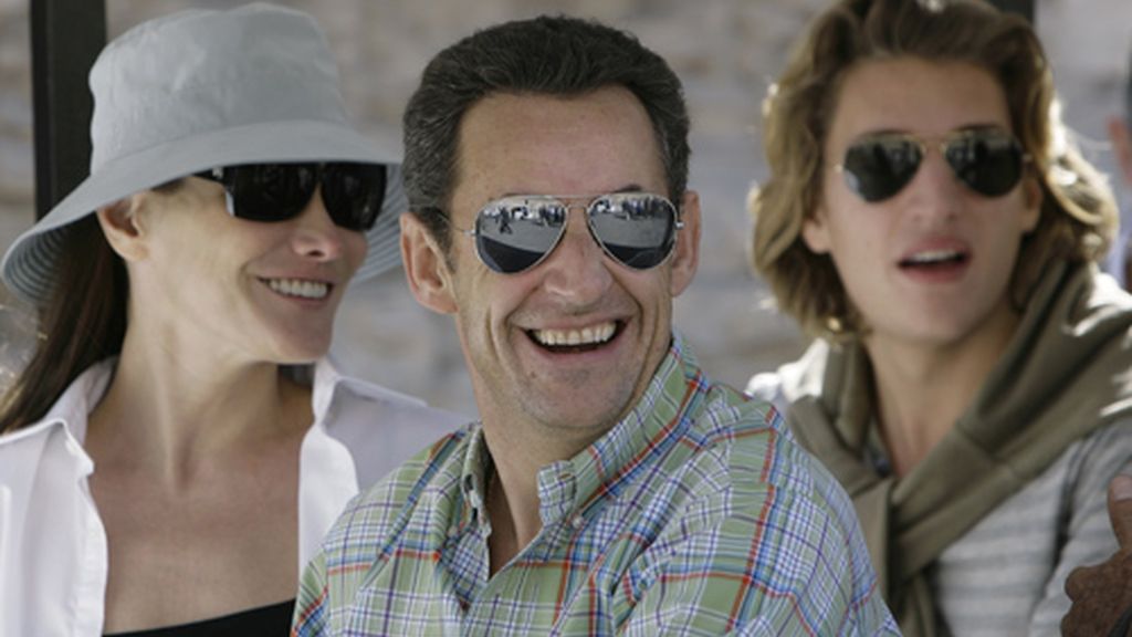Sarkozy defiende su relación