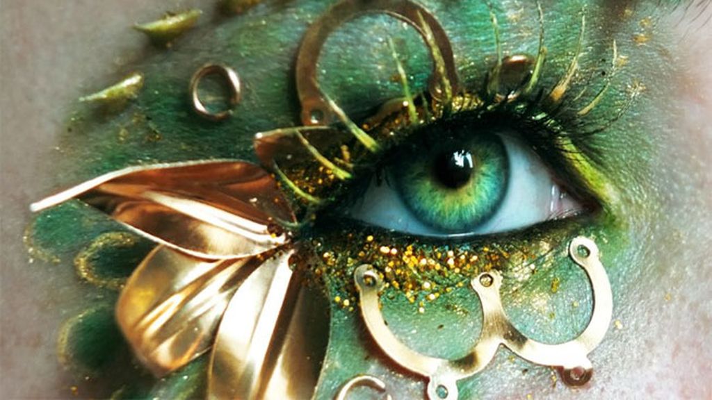 Svenja Schmitt y su sorprendente maquillaje de ojos