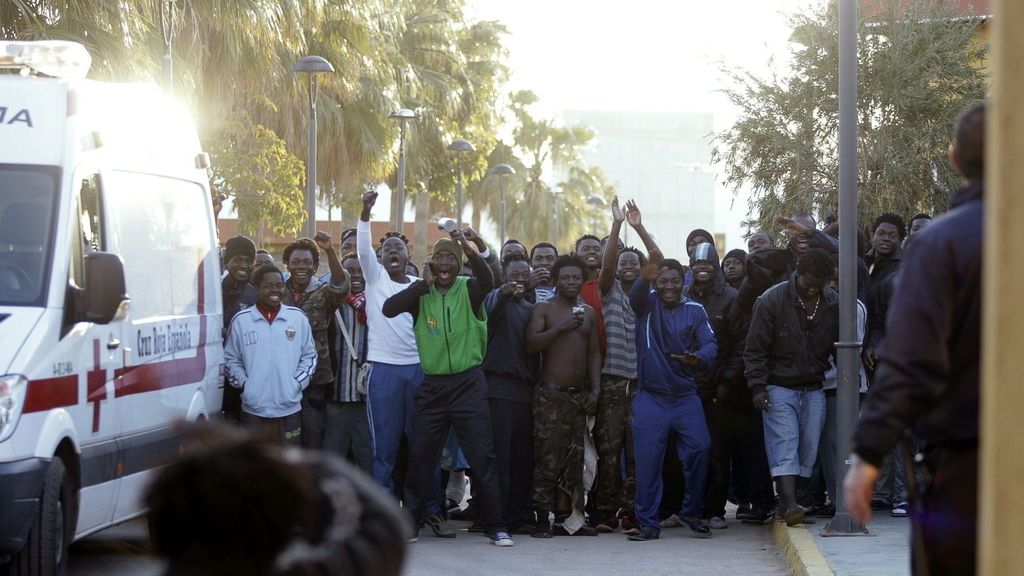 Doscientos inmigrantes logran entrar en Melilla