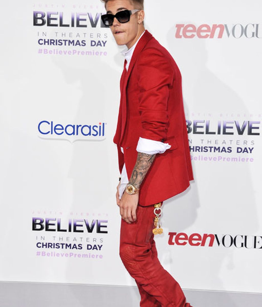 Justin Bieber y sus 1001 poses inenarrables en la premiere mundial de su película
