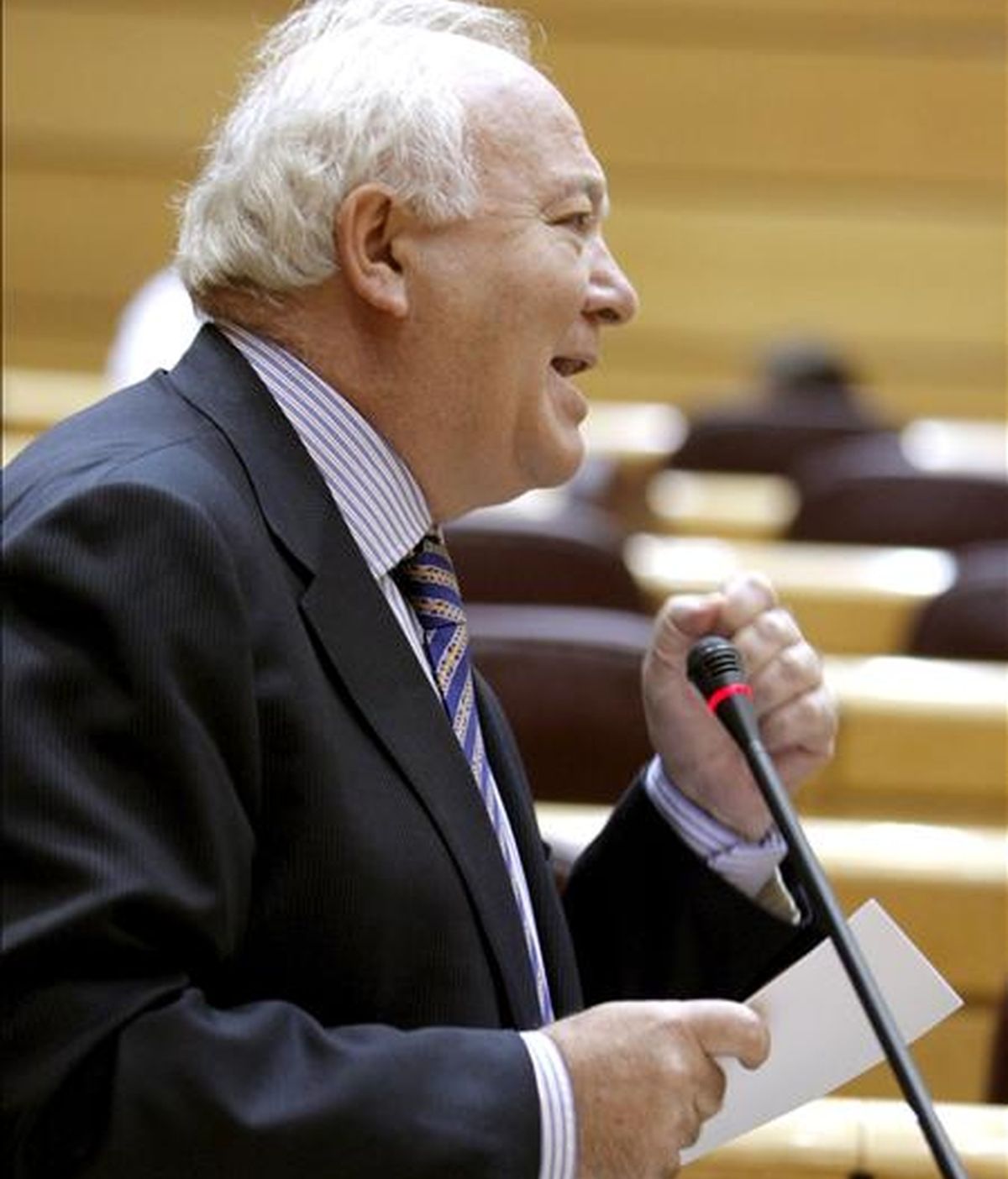 El ministro de Asuntos Exteriores y Cooperación, Miguel Ángel Moratinos, durante una sesión. EFE/Archivo El ministro de Asuntos Exteriores y Cooperación, Miguel Ángel Moratinos, durante una sesión. EFE/Archivo
