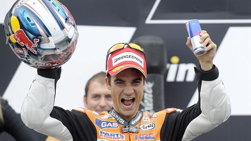 Pedrosa celebra en el podio de Brno su victoria