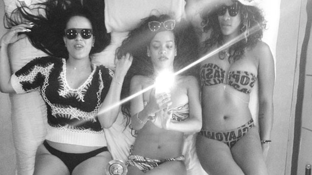Rihanna se va de vacaciones