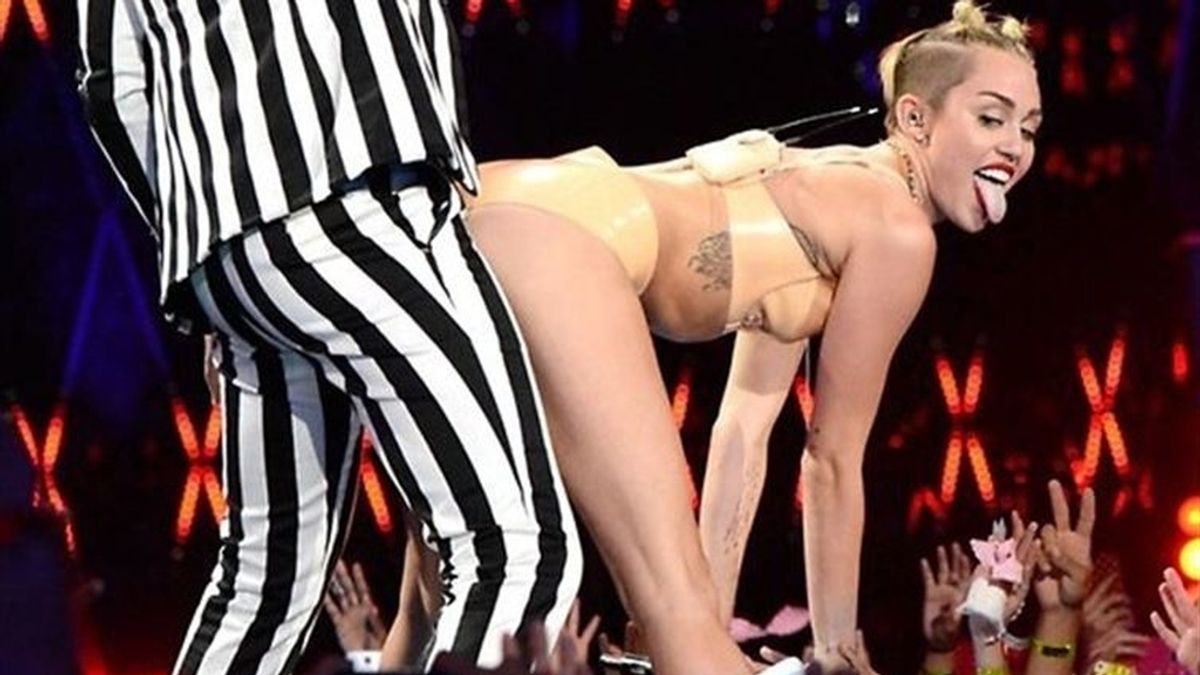 ¿Iba Miley Cyrus drogada durante su actuación en los VMA?