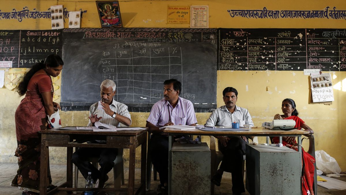 India celebra la mayor jornada electoral, con 195 millones de indios llamados a las urnas