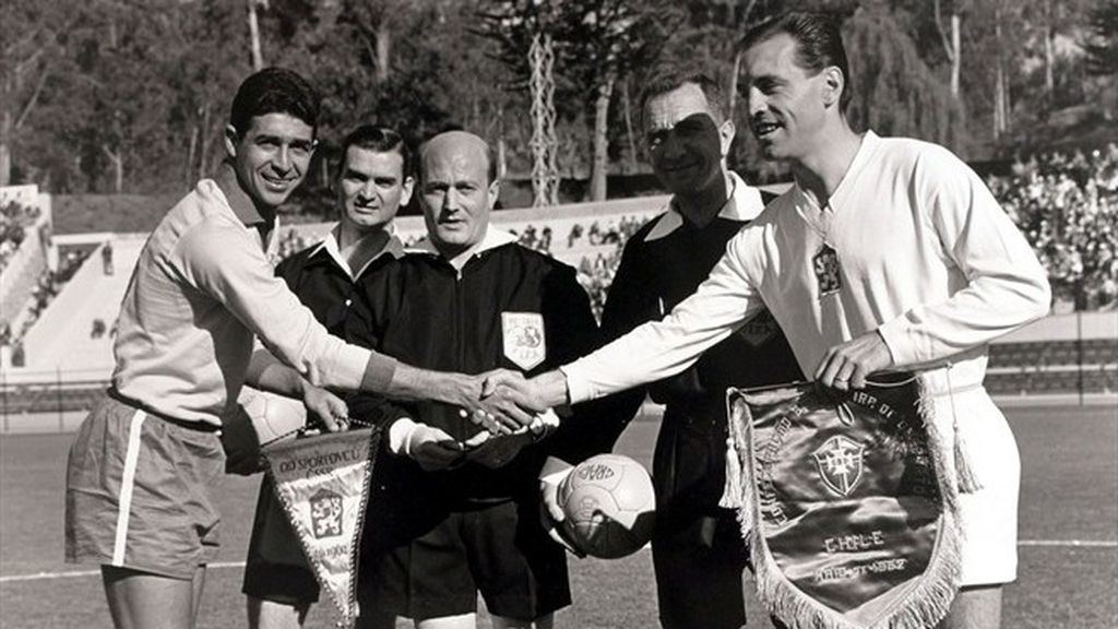 La Checoslovaquia de Chile'62 se encuentra con Garrincha