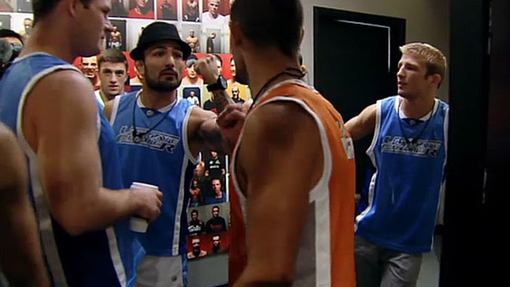 Aspirantes y entrenadores casi llegan a las manos