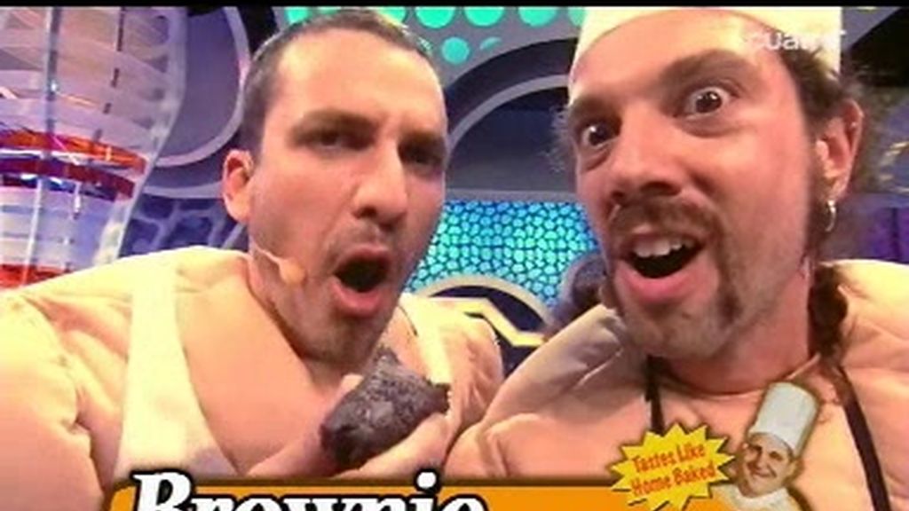 El kiosco analiza las revistas para culturistas y de fenomenos paranormales...