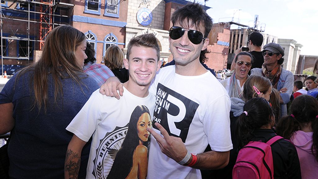 Los actores Adrián Gordillo e Israel Rodríguez