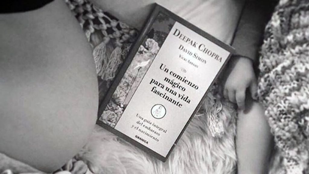 Está pasando estos días en Los Ángeles junto a su marido y su hijo Leo