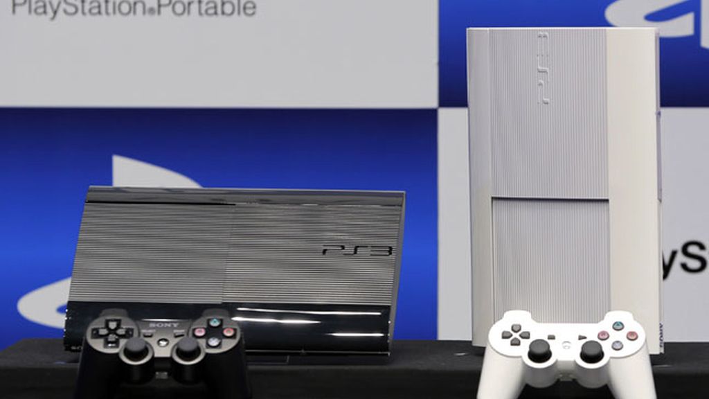 El primer modelo con HDD de 500 GB se lanzará en Europa el próximo 28 de septiembre y el segundo, con memoria flash de 12 GB, el próximo 12 de octubre.