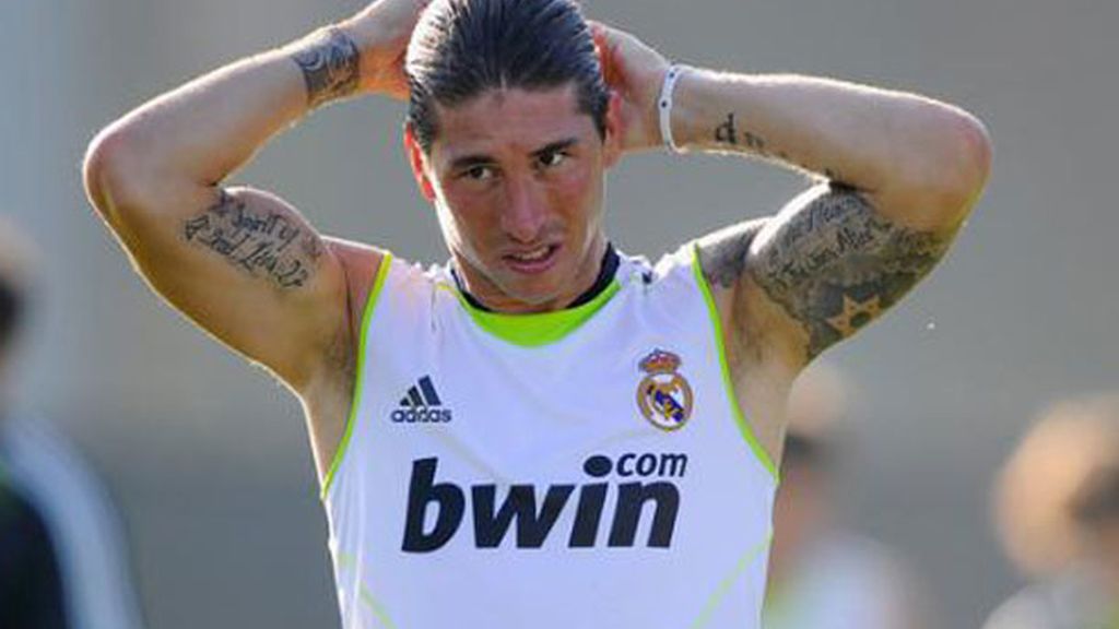 Repasamos todos los tatuajes de Ramos, incluido el 'Rubio' de su mano