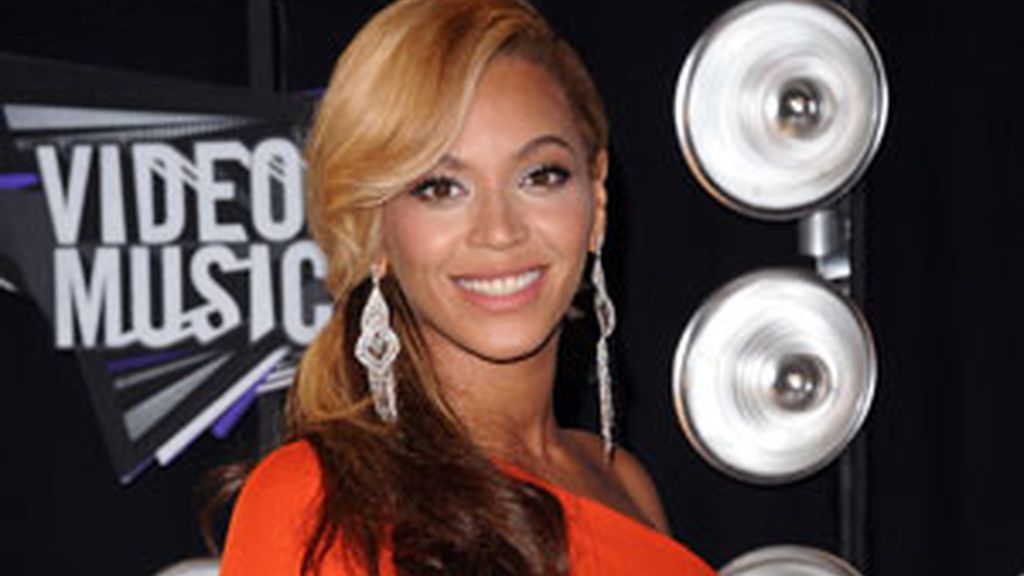 Beyoncé anuncia su embarazo en la gala de los premios MTV Video Music 2011. Foto: GTRES