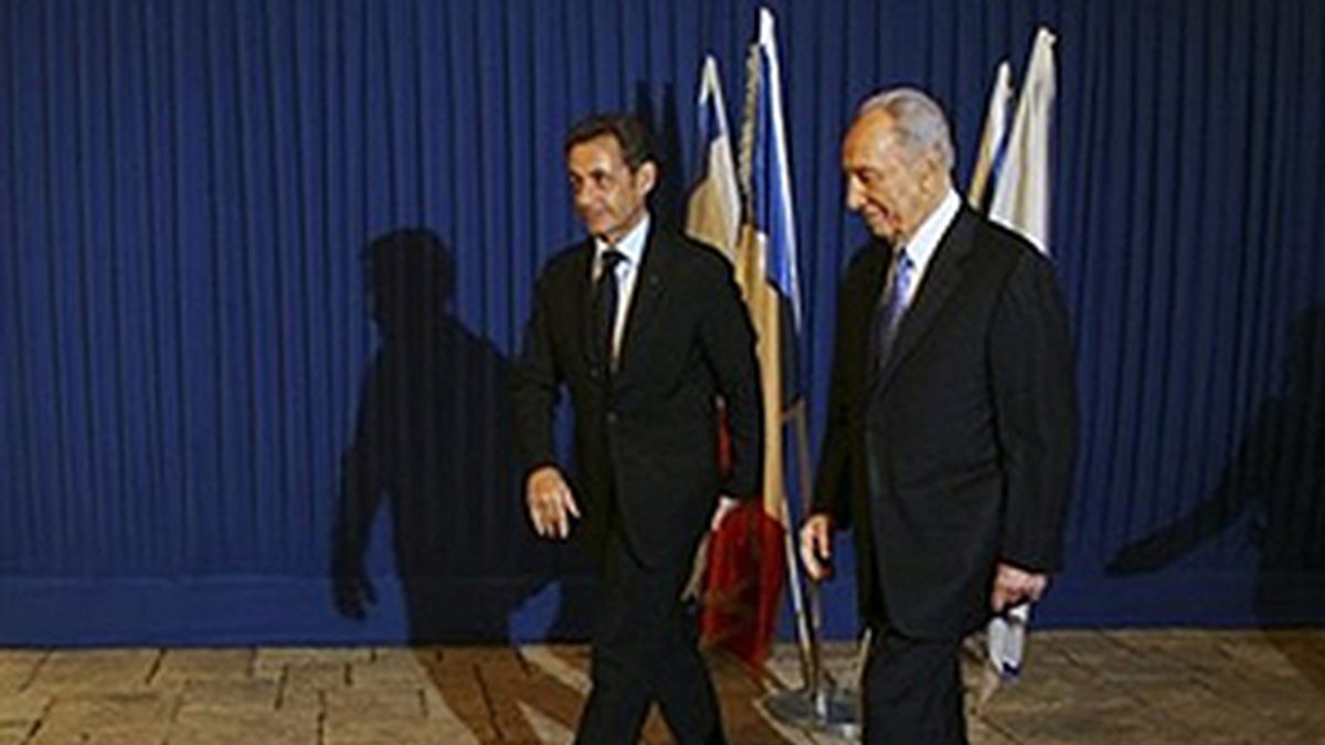 Sarkozy llama a un alto el fuego inmediato en la zona. Vídeo: Informativos Telecinco.