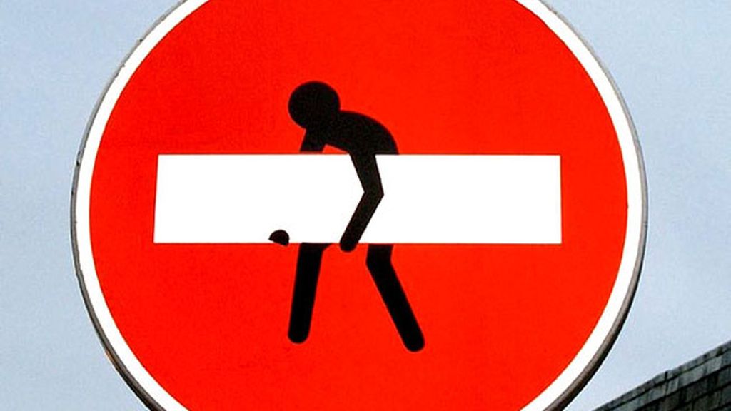 Clet Abraham utiliza la calle con un poderoso sentido estético