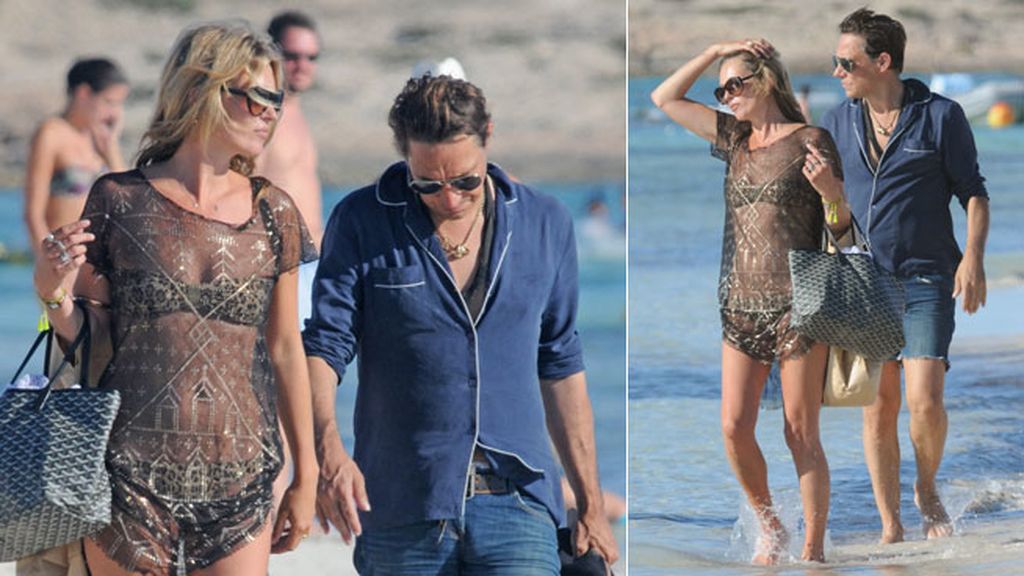 Kate Moss disfruta de sus vacaciones con su marido y con su hija