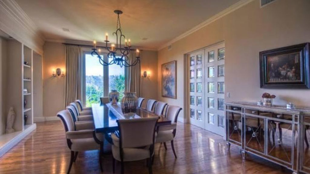 Mark Wahlberg vende su espectacular mansión de Beverly Hills