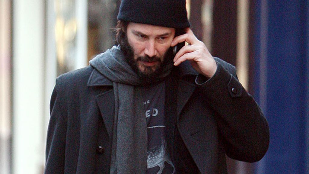 Keanu Reeves para los golpes con la izquierda