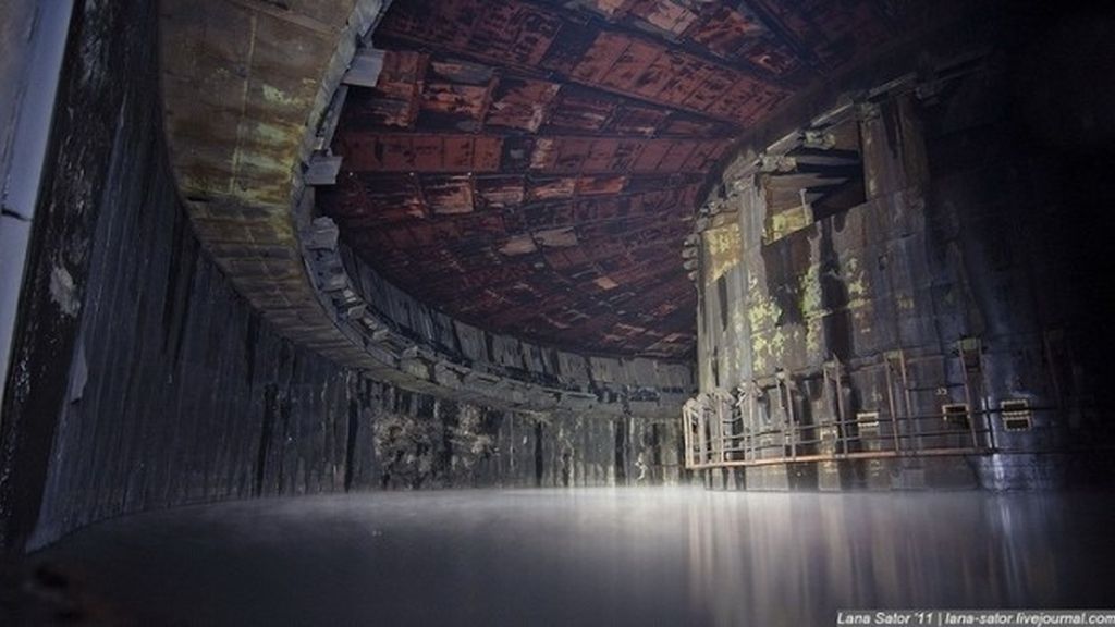Imagen de una fábrica de cohetes rusos abandonada