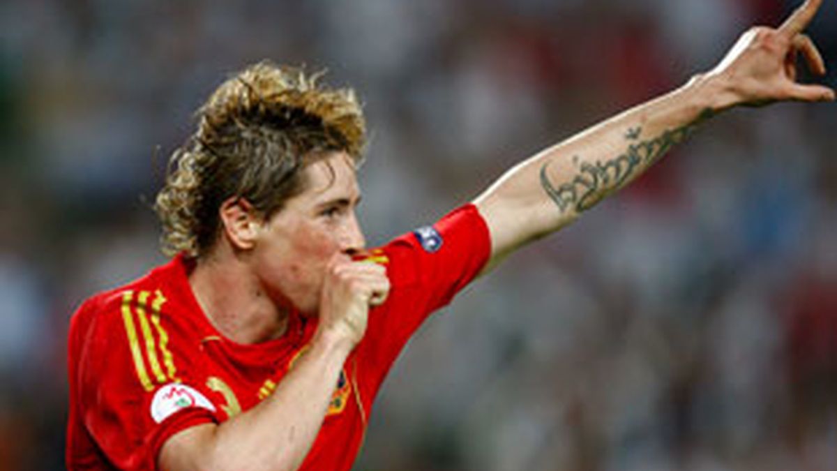 Torres celebra su gol. Foto: EFE