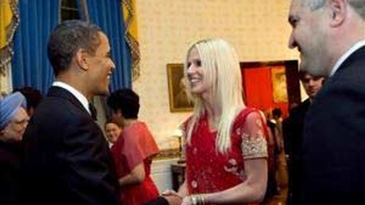 La pareja logró llegar hasta Obama y hacerse una foto con el presidente de los EEUU. FOTO: EFE / Archivo