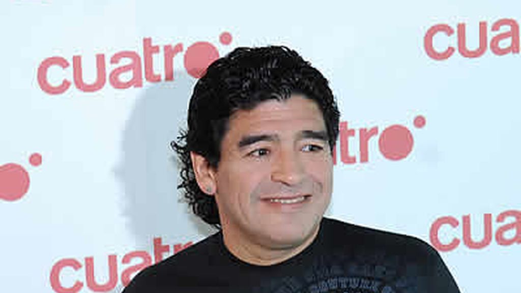Maradona participó en el Torneo Indoor de fútbol
