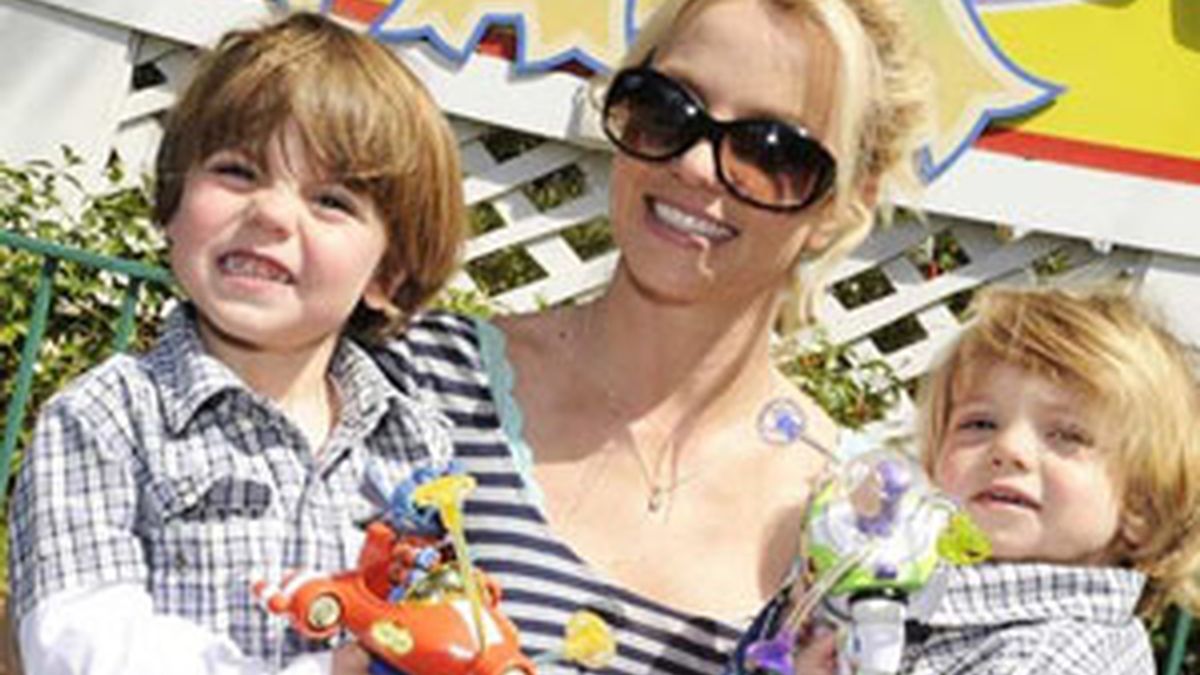 Britney Spears, junto a sus hijos Sean Preston y Jayden James