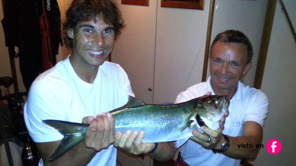 ¡Además de tenista, es buen pescador!