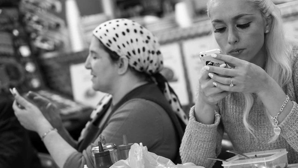 Los móviles 'matan' a la conversación