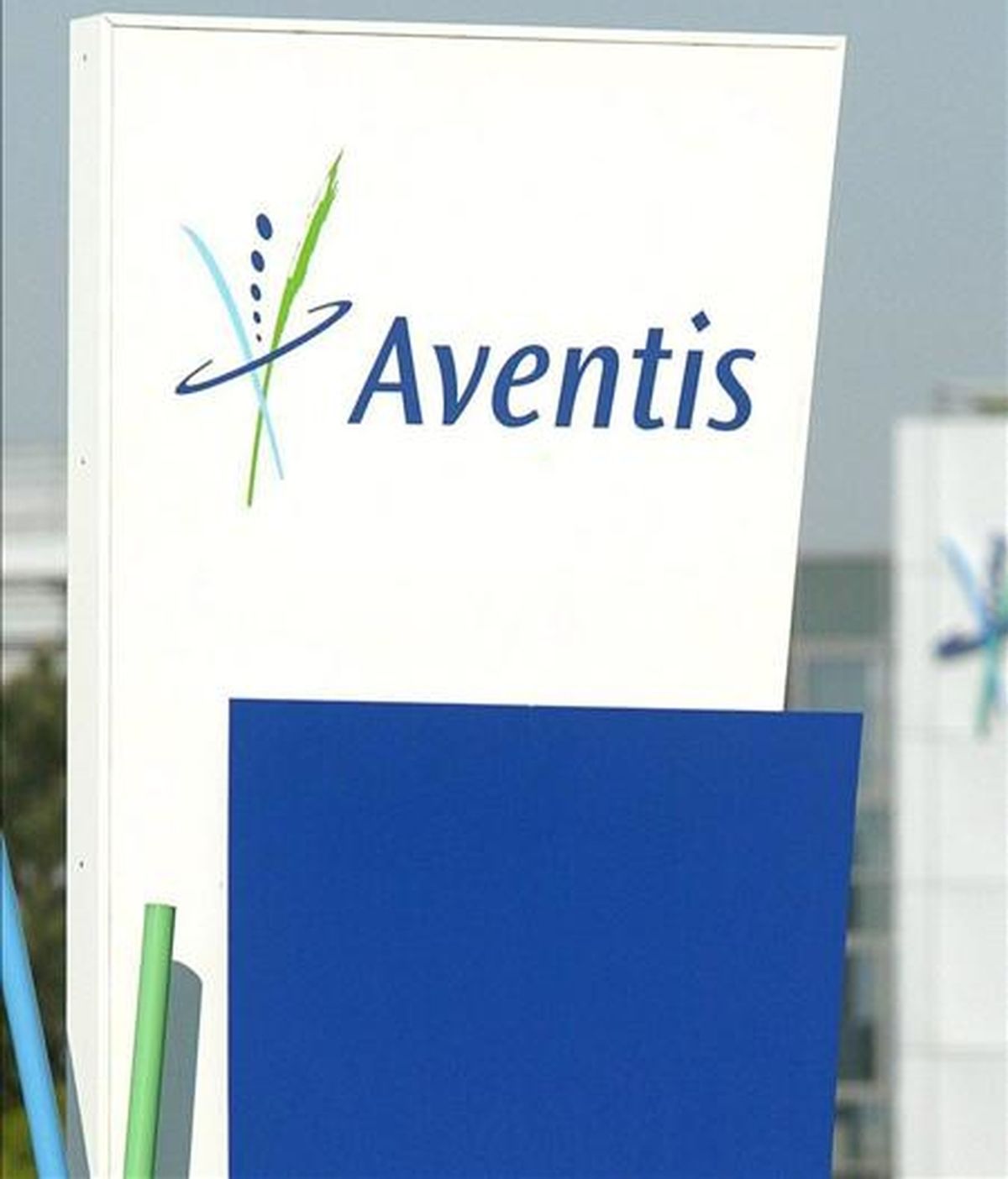El gigante farmacéutico francés Sanofi Aventis anunció hoy la firma de un acuerdo para la compra del líder brasileño de medicamentos genéricos Medley sobre la base de una valoración de 1.500 millones de reales (unos 500 millones de euros). EFE/Archivo
