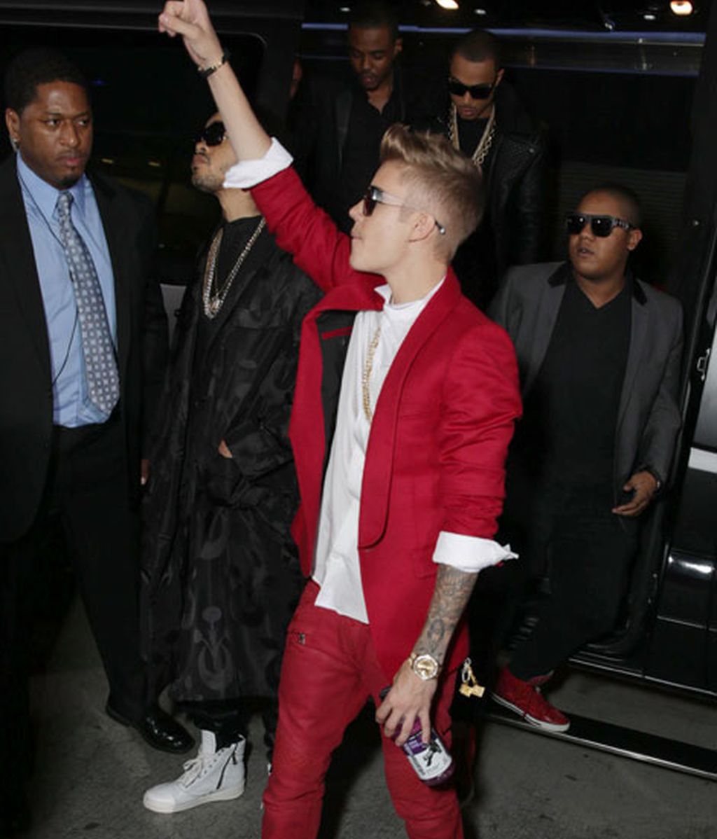 De rojo y oro en la premiere internacional de 'Justin Bieber's Believe'