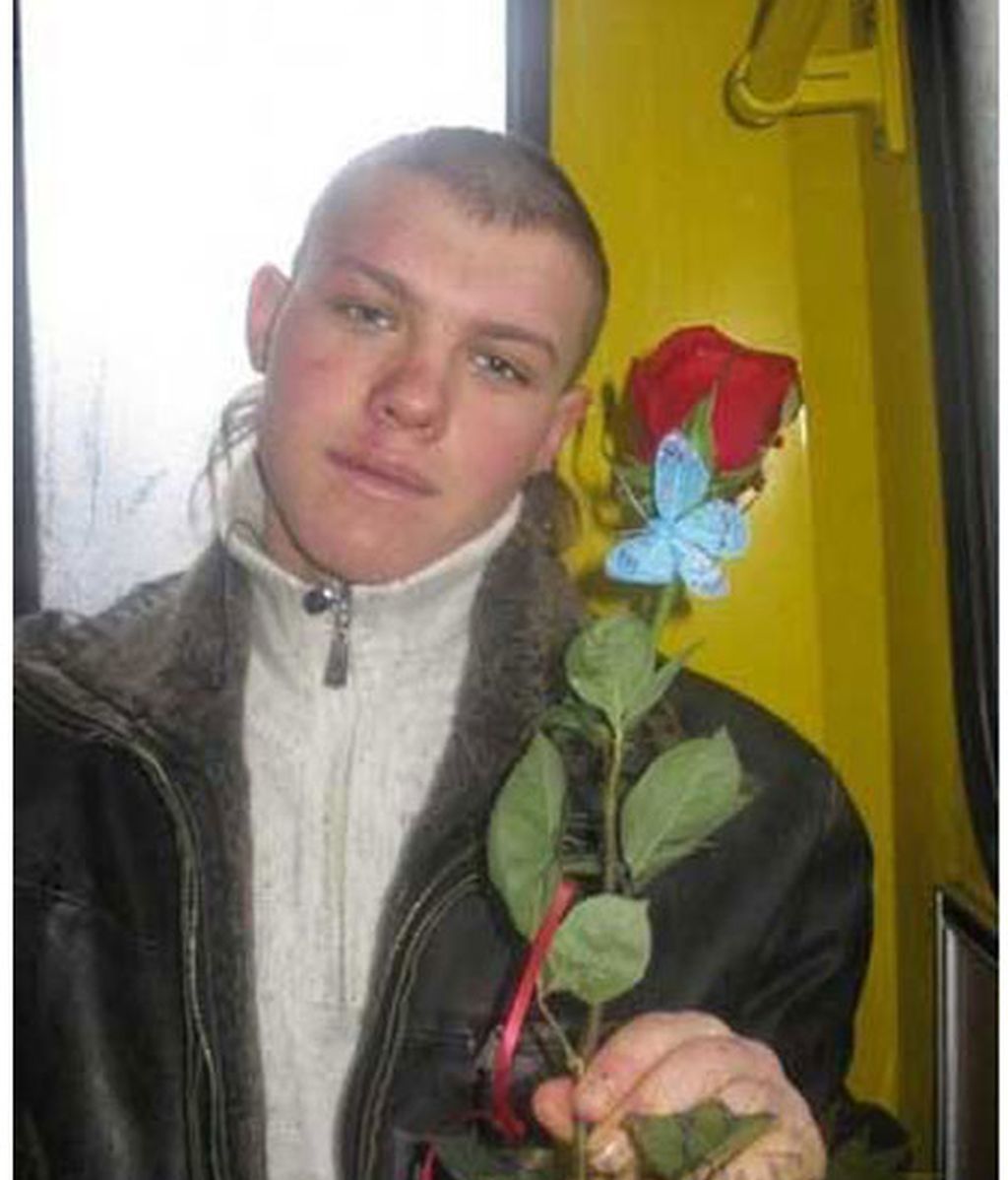 Corazones solitarios en poses imposibles