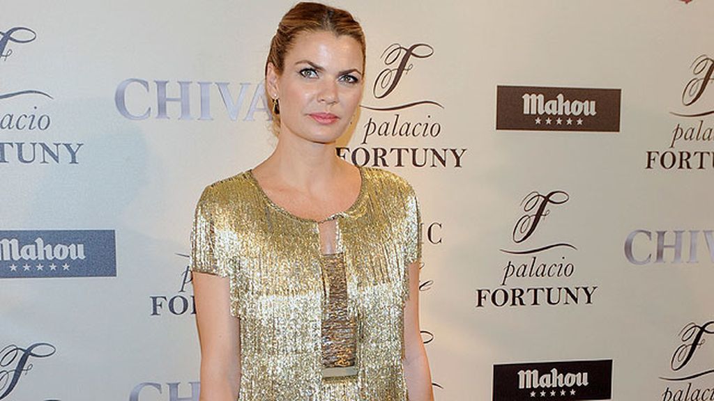 Alejandra Rojas, hija de la condesa de Montarc, coincidió con su ex Luis Medina