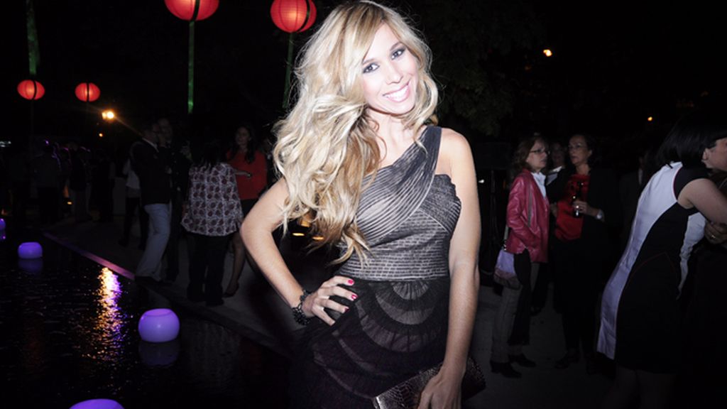 La cantante Natalia nos comentó que cuida mucho su abundante melena y que no le hace falta usar trucos como las extensiones