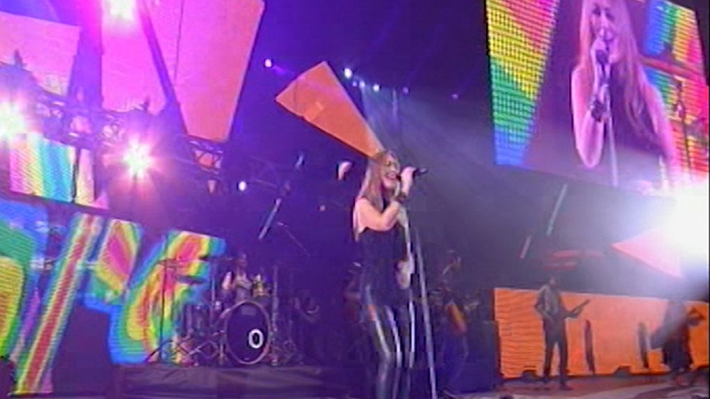 Enrique y Shakira, los 'más mejor' de los Premios 40