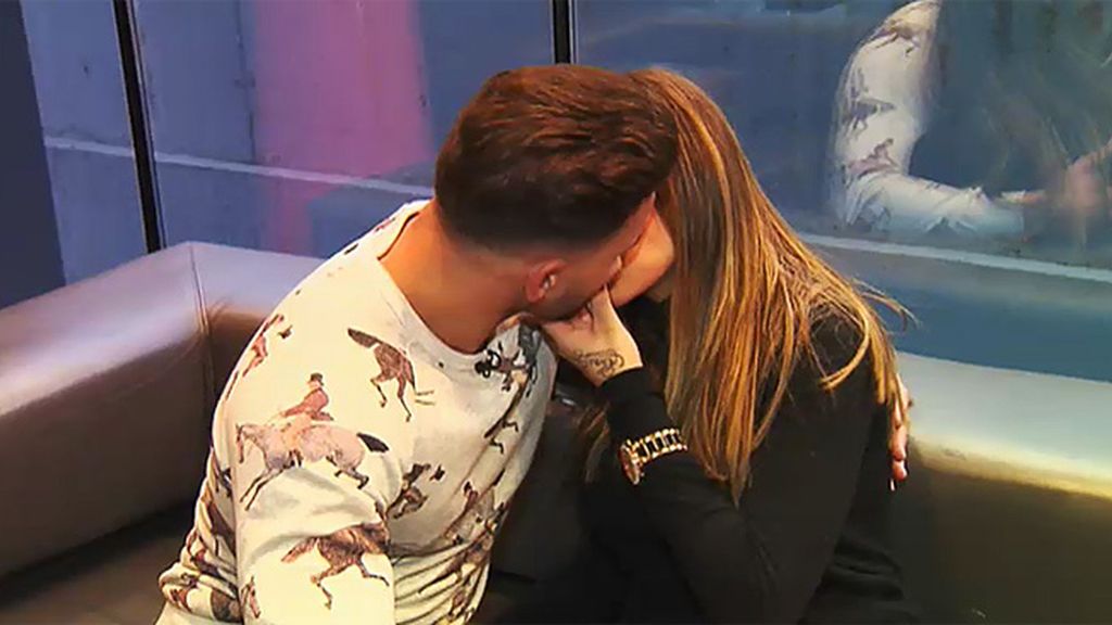 Alejandro, a Steisy: "En la cita sin cámaras vas a ver lo que es un canario en acción"