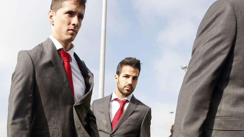 Torres y Fábregas aterrizan en Sudáfrica