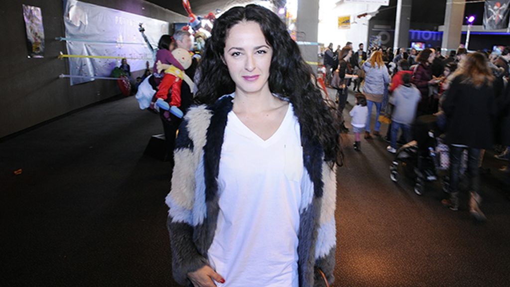 La actriz Mónica Estarreado a su llegada a Kinépolis