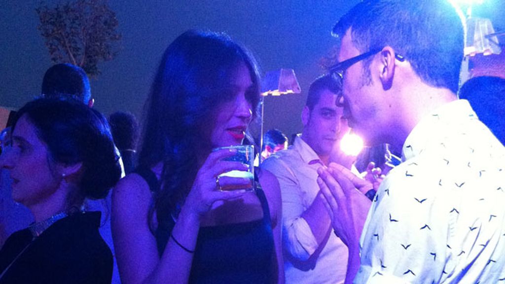 Marta Fernández acudió a la fiesta con un impresionante vestido negro