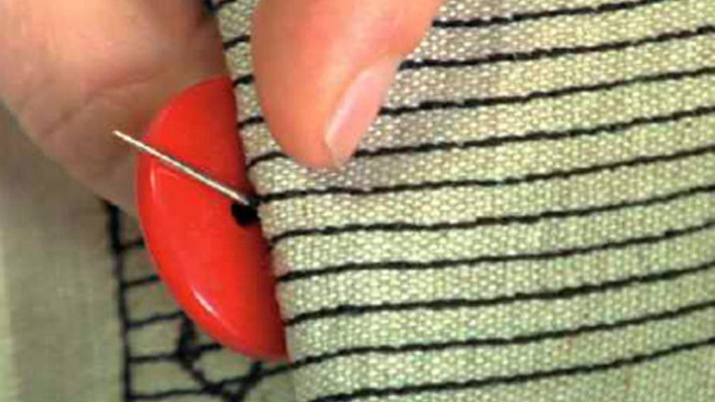 Tricotosas 24: Coser un botón