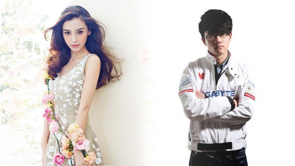 La modelo congrega a 2,4 millones de espectadores jugando con un profesional