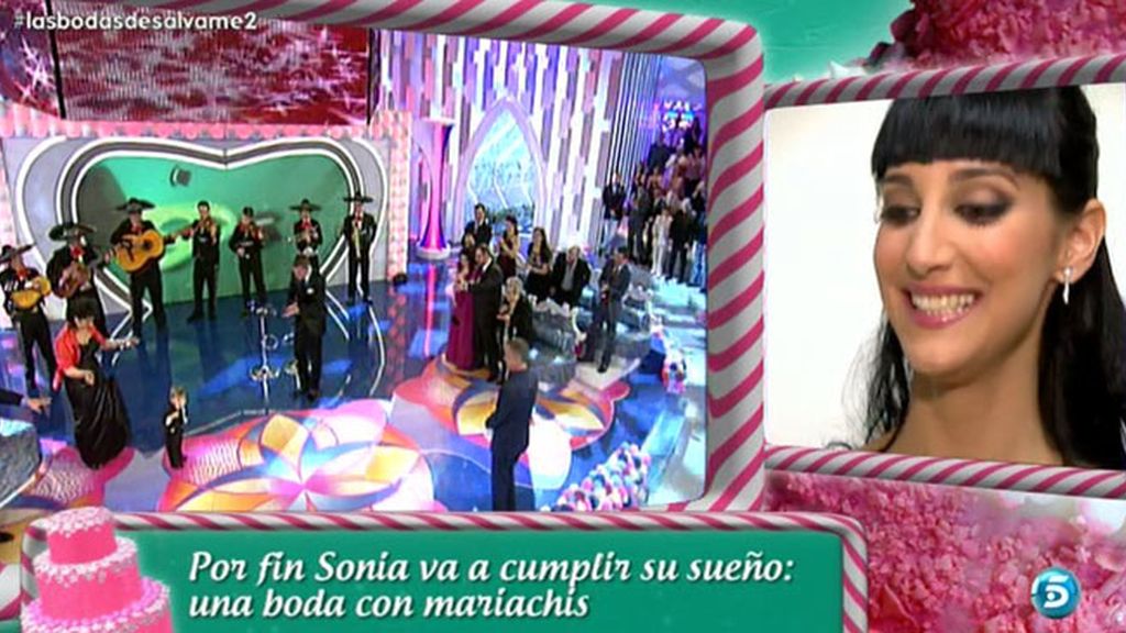 Encantado con su hijo