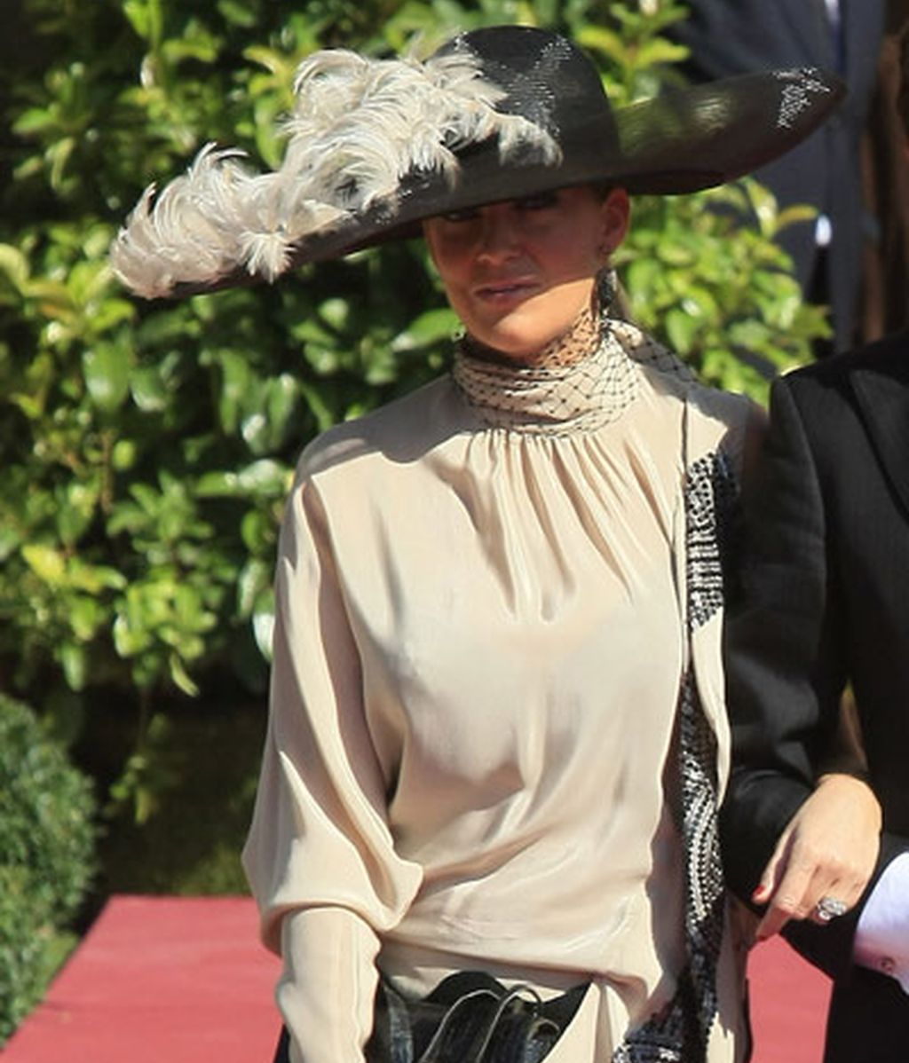 El tocado, protagonista de la boda de Rafa Medina y Laura Vecino