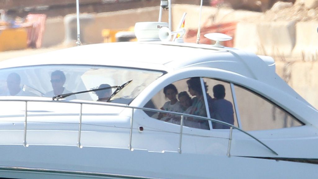 Los hijos de la Infanta Cristina y Urdangarín, de vacaciones con la Reina Sofía en Mallorca