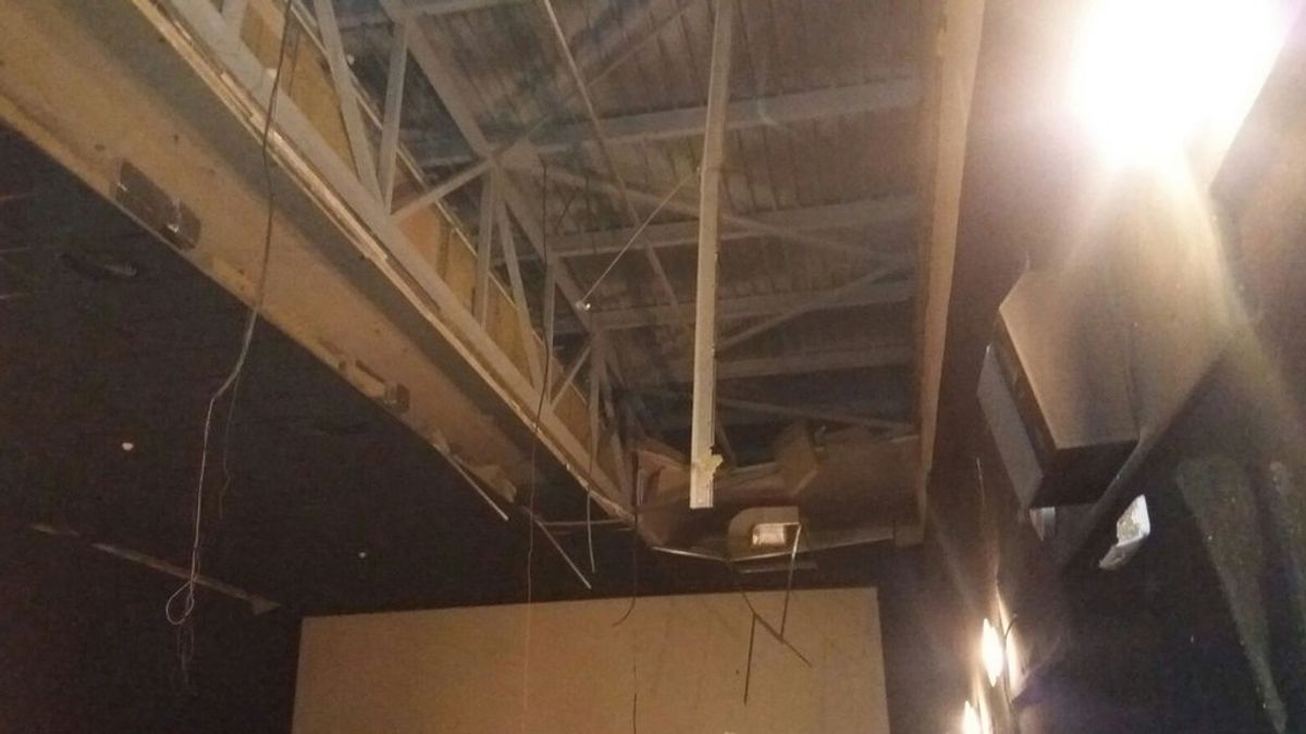 Se derrumba el techo de un cine en Valladolid